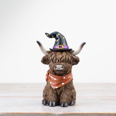Spooky Highland Cow 18cm