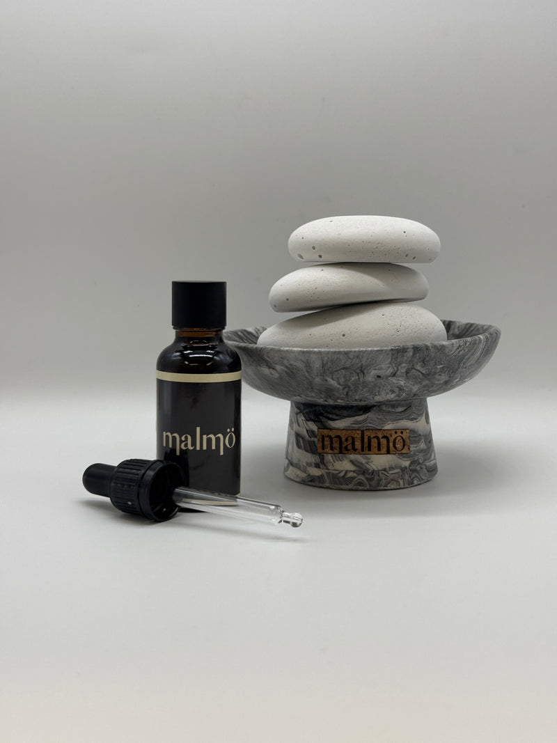 Black Aroma Pebble Bowl with Lemon Oil