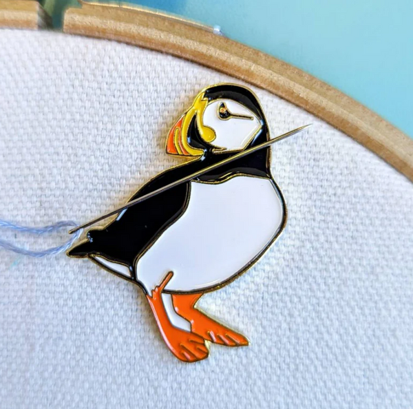 Puffin Magnetic Needle Minder