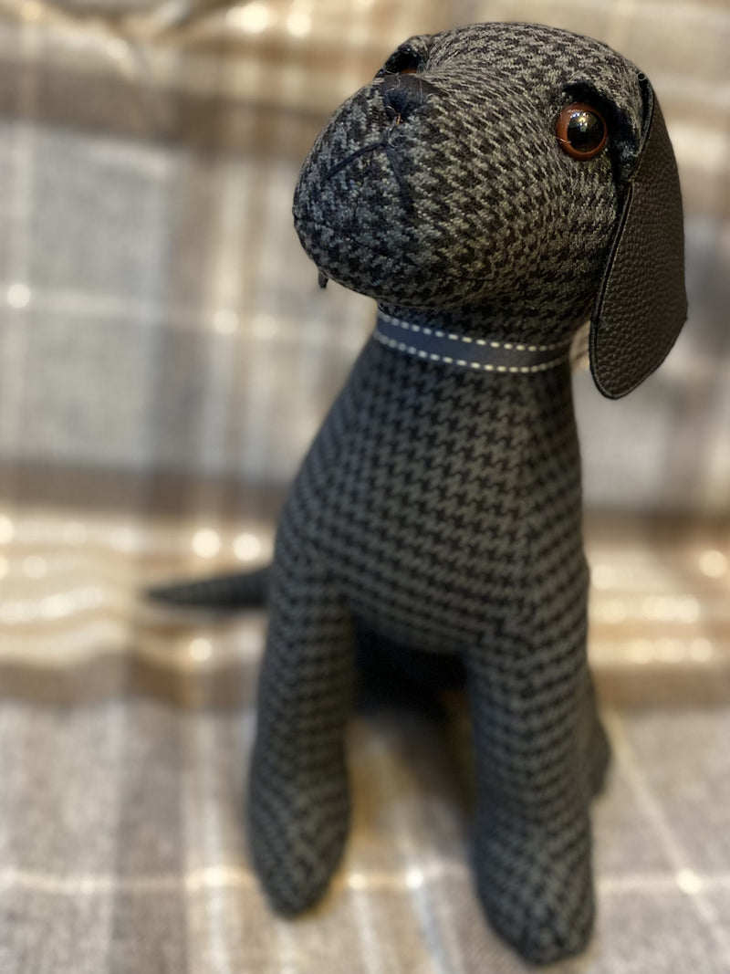 Baylee the Black Labrador Doorstop - Luss General Store